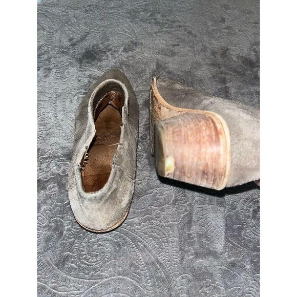 Joie Barlow Suede Taupe Block Heel Chelsea Boots Bootie, size 6.5 - Picture 2 of 7